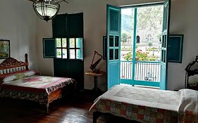 El Balcon De Emma